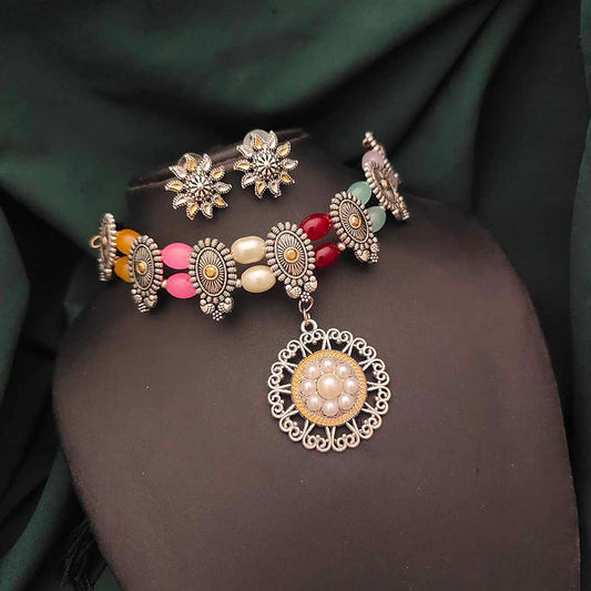 Grand Antique Finish Necklace Set